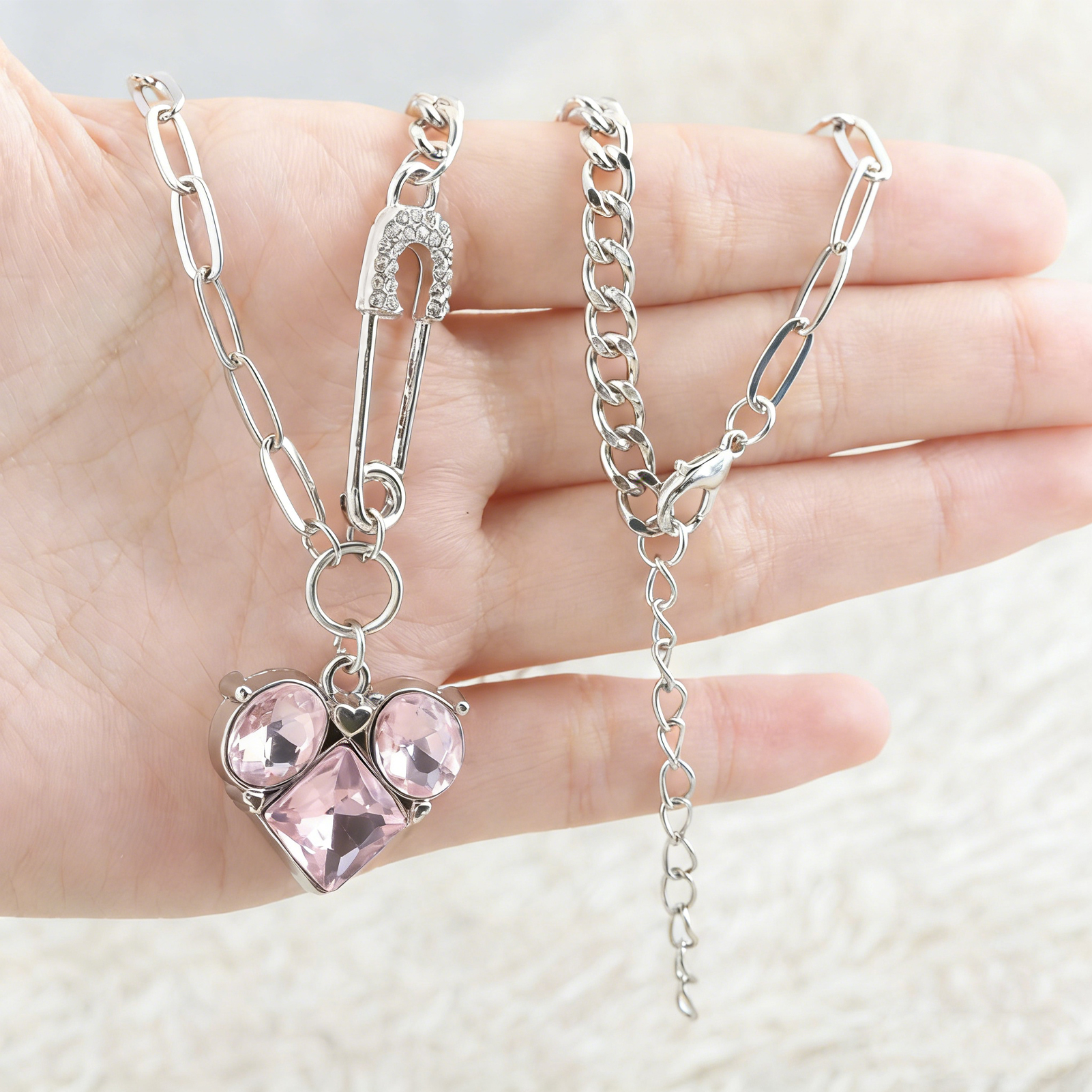 Heart-Shaped Diamond Paperclip - مراجعة Party Games In Spanish وسعره